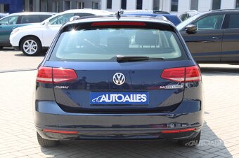 Volkswagen Passat Variant 2,0 TDi 110 kW COMFORTLINE BLUEMOT - 4