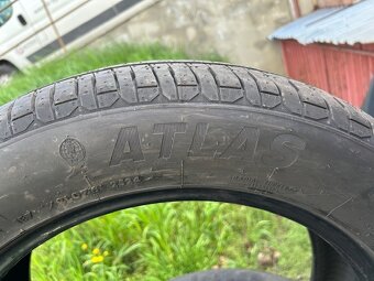 Predám pneumatiky 235/55R19 101H - 4