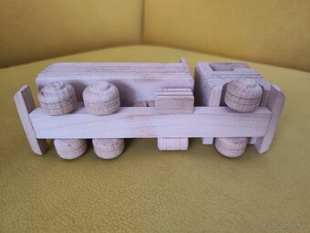Drevená hračka nákladné auto - 4