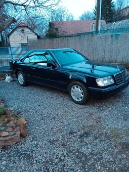 Mercedes W124 coupé E220 manuál - 4