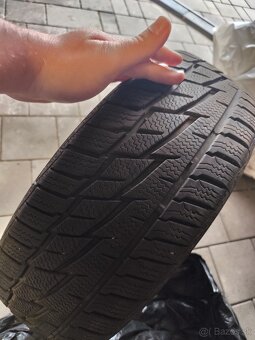 Predám zimné gumy R16 195/55 - 4