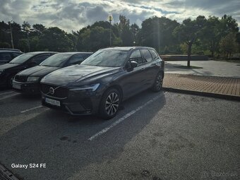 Volvo XC60 2.0 B4 mHEV Plus Dark AWD A/T - 4