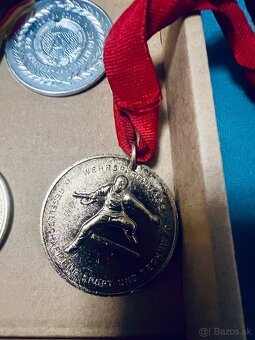 DDR medaile kovové - 4