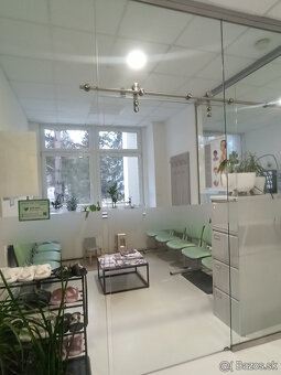 Predám Veĺkú Sklenenú Stenu v Tvare L. - 4