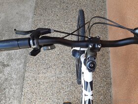 Merida crossway 40, ľahký trekingový bicykel - 4