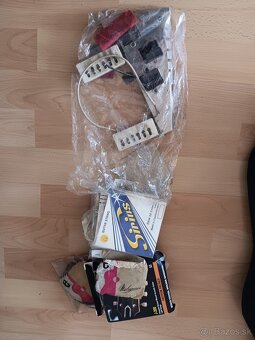 2x španielska gitara a 1x elektrická gitara Jolana - 4