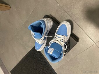 Jordan 1 baby blue - 4