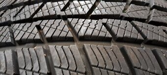Predám 4ks ako nové zimné pneumatiky 185/60r15-84T Barum - 4