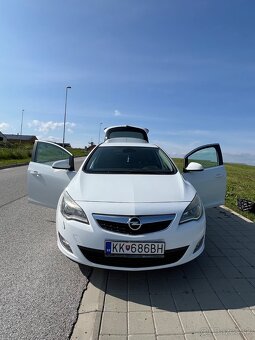 Opel Astra J 2011 CDTI - 4