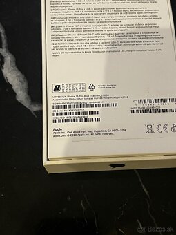 iPhone 15 Pro 256 GB Blue Titanium - 4
