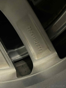 Predam elektrony 225/40 r18 - 4