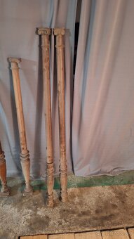 Starožitné stĺpiky zo starých skríň - 4