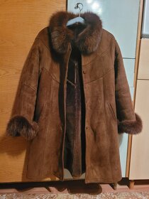 Elegantný  kožený  kabát 42 - 4