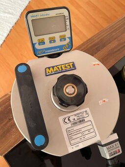 Tester tvrdosti farby alebo betónu - 4