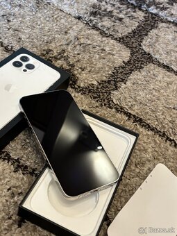 iPhone 13 - 4