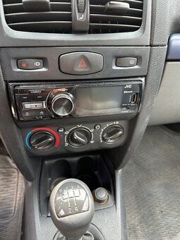 RENAULT THALIA 1.2 16V - 4