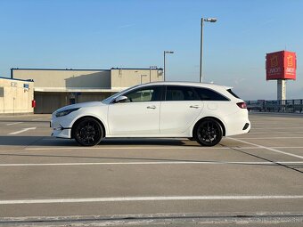 Predám Kia ceed SW 1.5tgdi - 4