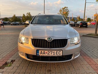 Škoda Superb Combi 2.0 TDI CR 140k Elegance DSG - 4