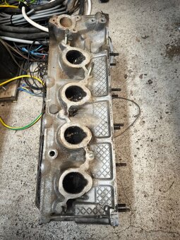 Hlava valcov BMW 318i E36 - 4