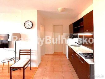 Apartmán 2+kk s verandou a výhledem na bazén – Slunečné pobř - 4