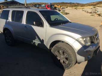 Predám NISSAN PATHFINDER - 4