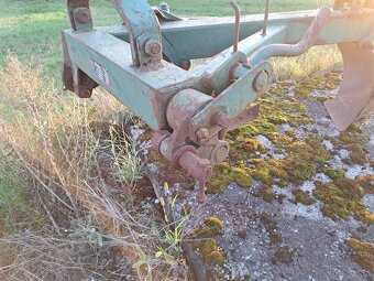 Predám Pluh PH1-435 - 4