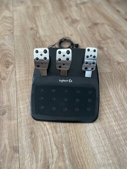 Herný volant + páka + pedále - 4