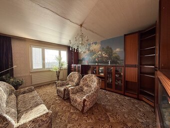 PREDAJ - 3i BYT - ZLATÉ MORAVCE - 4