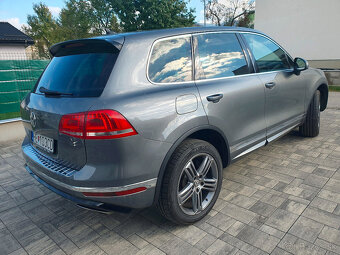 Volkswagen Touareg II 3.0 TDI R-Line 4MOTION - 4
