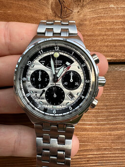Citizen Eco-Drive AV0031-59A - Caliber 2100 - 4