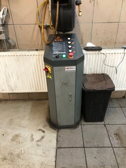 Predám elektrohydraulický nožnicový zdvihak s prizdvihom. - 4
