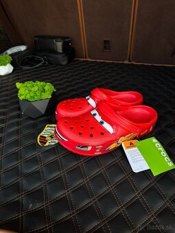 Crocs x Mac Quen šľapky - 4