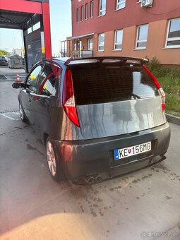 Fiat Punto 1.8 HGT - 4