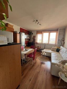 V Štúrove na predaj z 3 izb. -4 izb. byt - 4