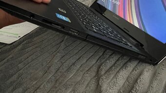 Lenovo notebook - 4