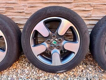 Komplet letnú sadu alu Škoda Scout - 5x112 225/55 R17. - 4