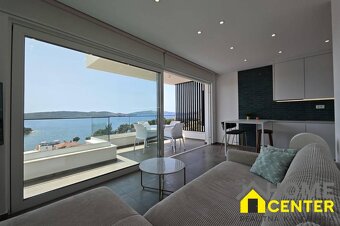 NA PREDAJ luxusný penthouse / 48 m² / v Trogire na ostrove Č - 4