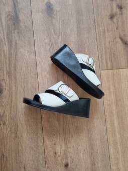 nové svetlosivé vsuvky/šlapky 36 - 4