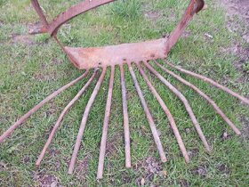 Predám na vyoravanie zemiakov - 4