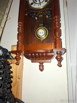 redám funkčné polbicie nástenné hodiny 15 Days 120 € - 4