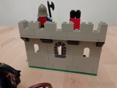 Lego Castle 6040 - Blackmith Shop - 4
