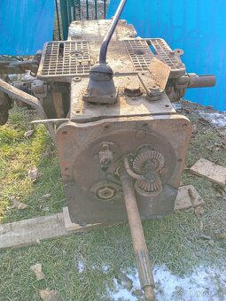 Zetor 25 Sadař - prevodovka+medzikus - 4