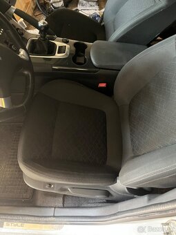Peugeot 3008 1.6 HDI model 2008-2016 kód motora 9H05 - 4