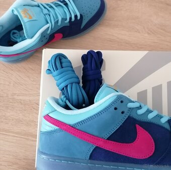 Nike SB Dunk Low Run The Jewels - 4