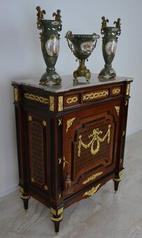 Zámecká intarzovaná komoda zdobená bronzem 120 cm Topován - 4