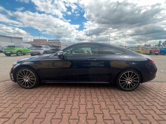 Mercedes-Benz C 400 4MATIC Coupé AMG Line - 4