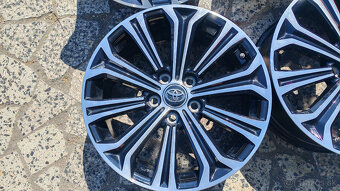 5x114,3 R17 --- TOYOTA COROLLA - 4