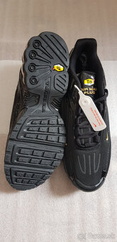 NIKE TN TUNED AIR BLACK GOLD - 4