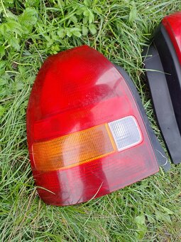 Zadné svetlá Honda civic 6g Hatchback - 4