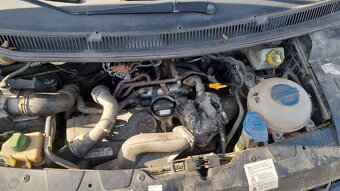 Transporter T5 valnik 2,5L - 96 kw - 4